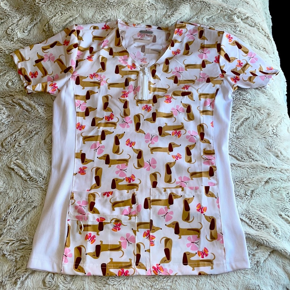 Size small dog scrub top!! Worn once!!